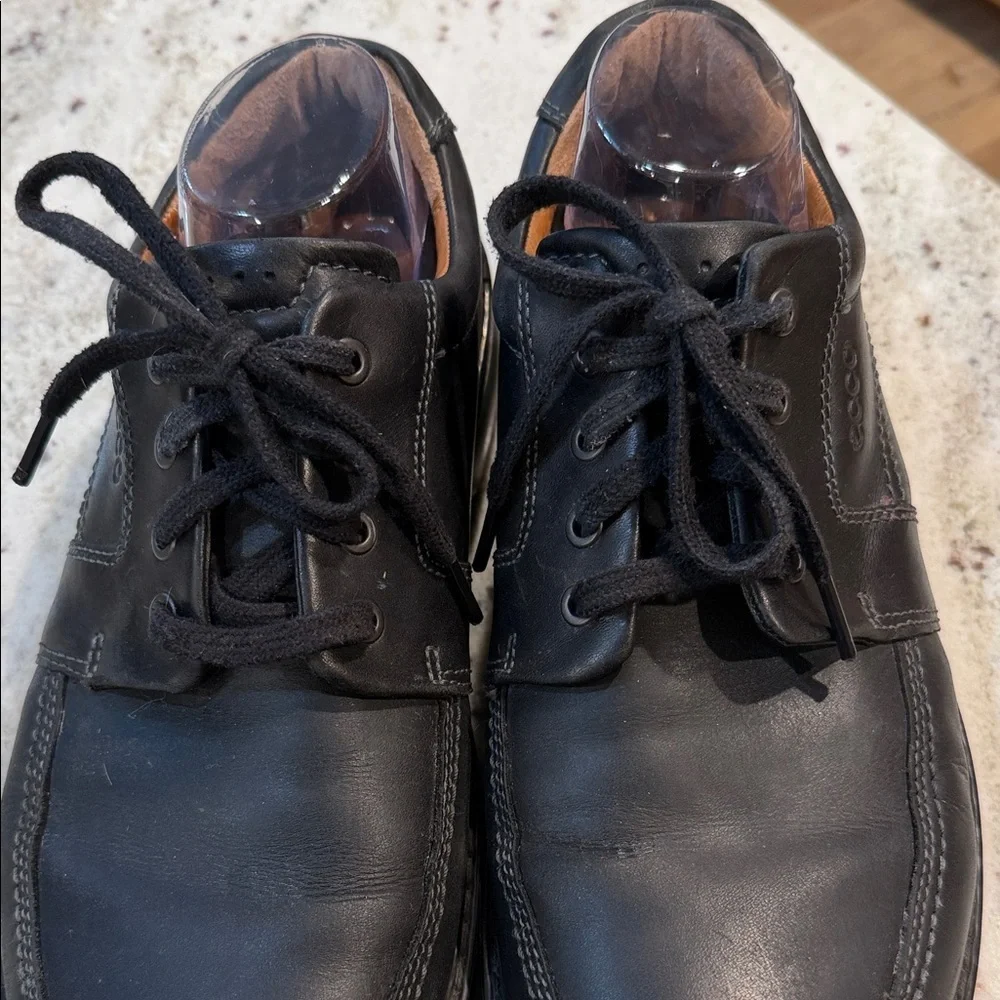 Ecco Men's Black Leather Oxfords